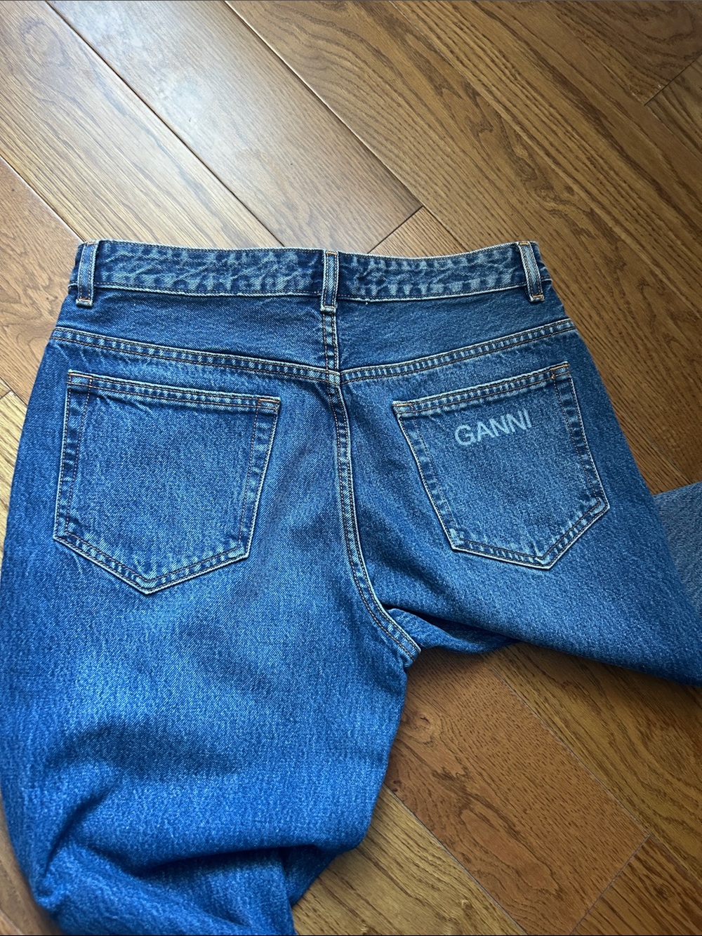 Ganni Women’s Indigo Blue Straight Jeans with Back Pocket Logo Size 31 cropped - Picture 8 of 9